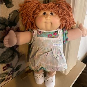 Cabbage Patch Strawberry Blonde Girl Doll 2010 Great Shape And Never Used